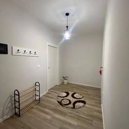 Comfortable Vlorë