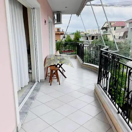 Comfortable * Tirana